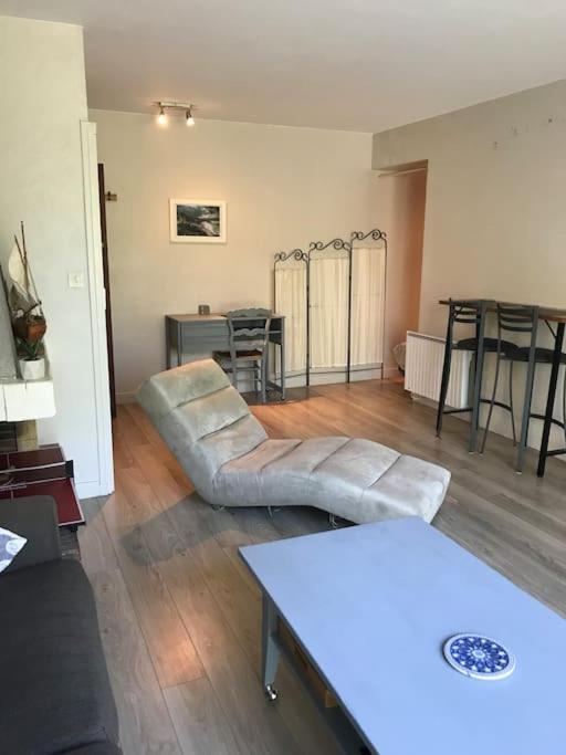 Chez-Sixtine Apartman Albon Kültér fotó